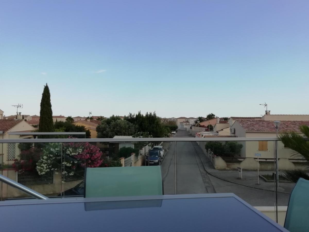 Appartement Au Dessus De La Maison Du Saunier Salin-de-Giraud Exterior photo