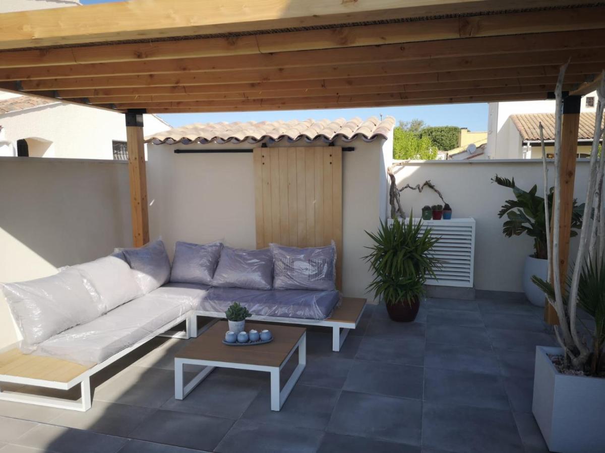 Appartement Au Dessus De La Maison Du Saunier Salin-de-Giraud Exterior photo