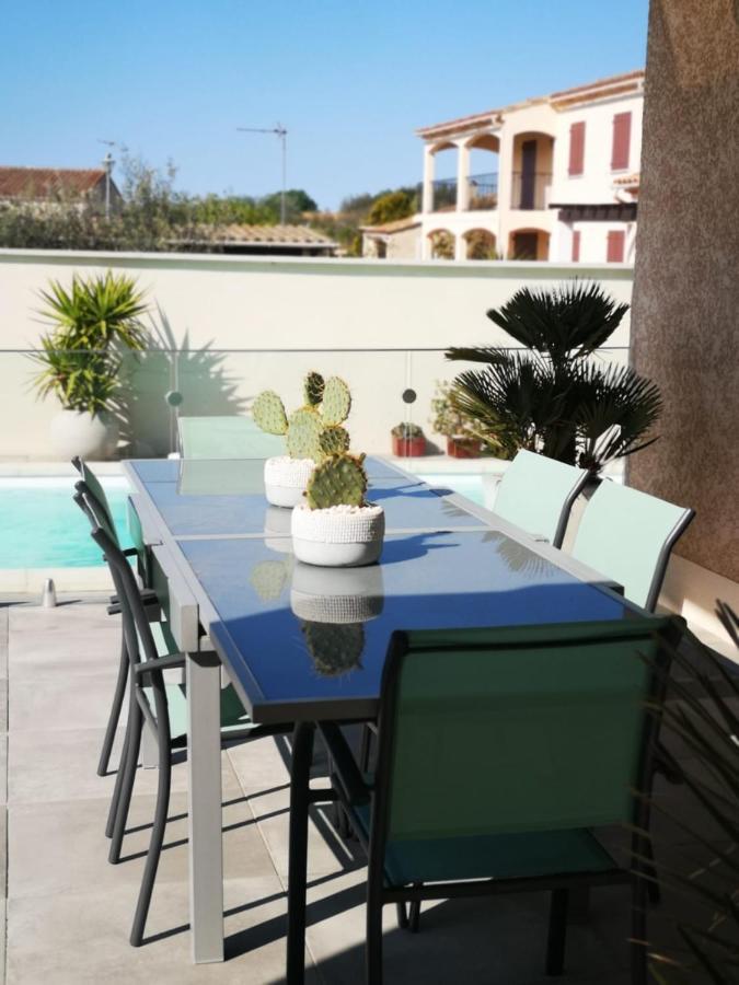 Appartement Au Dessus De La Maison Du Saunier Salin-de-Giraud Exterior photo